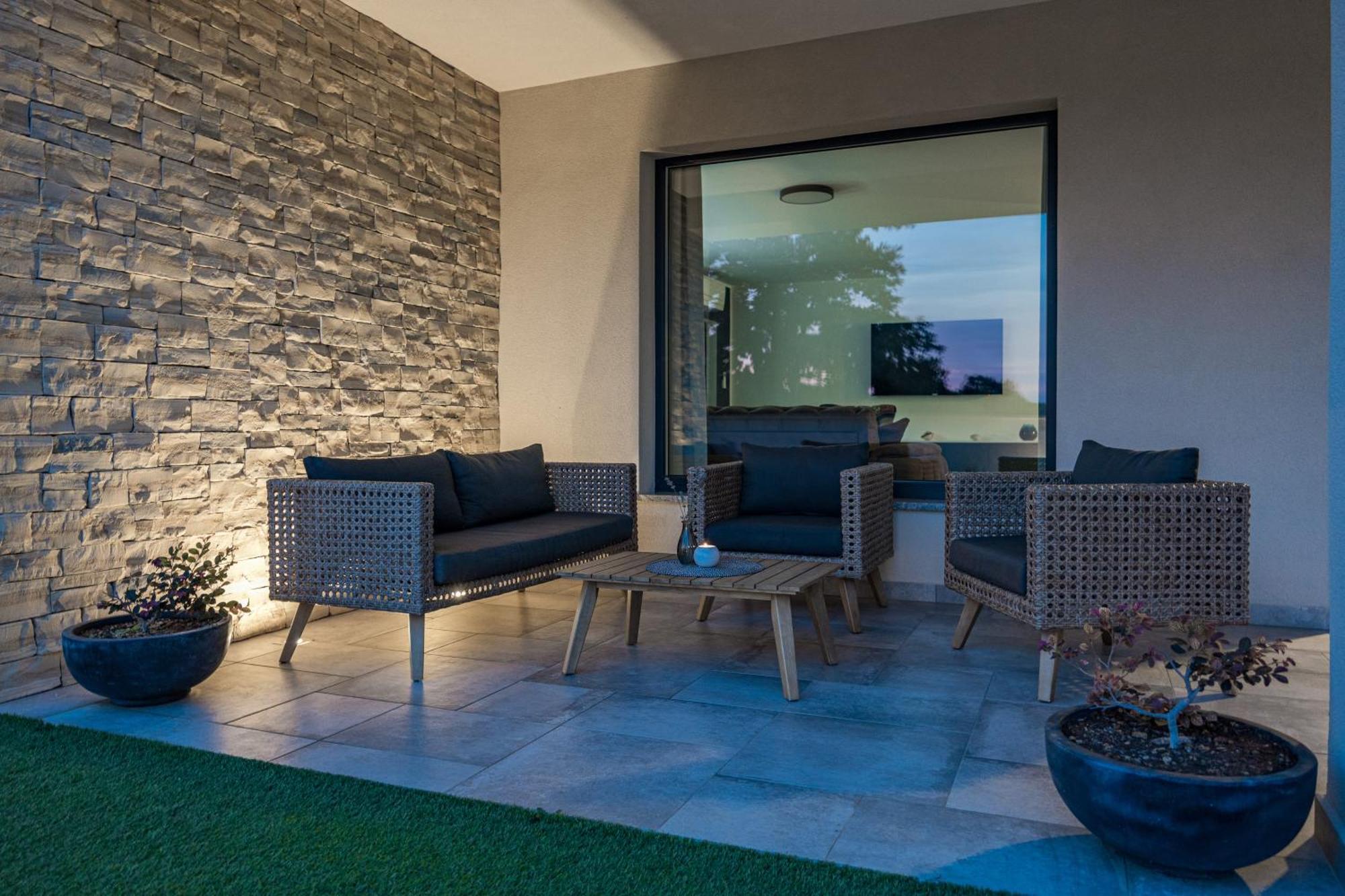 Special Offer! New Luxury Apartment With Pool, Fitness, Outdoor Bar&Grill Бує Екстер'єр фото