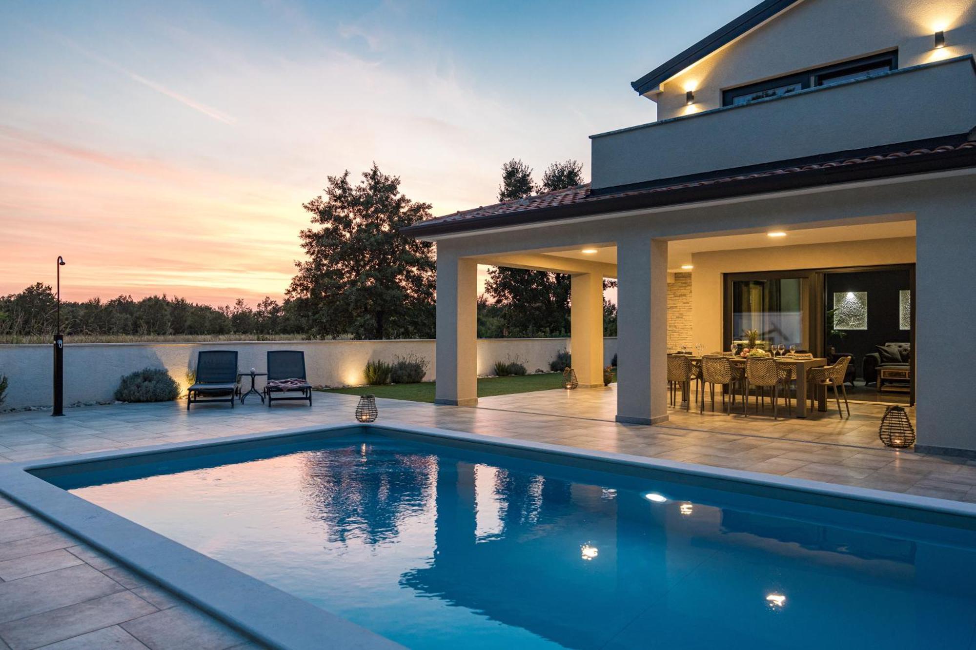 Special Offer! New Luxury Apartment With Pool, Fitness, Outdoor Bar&Grill Бує Екстер'єр фото