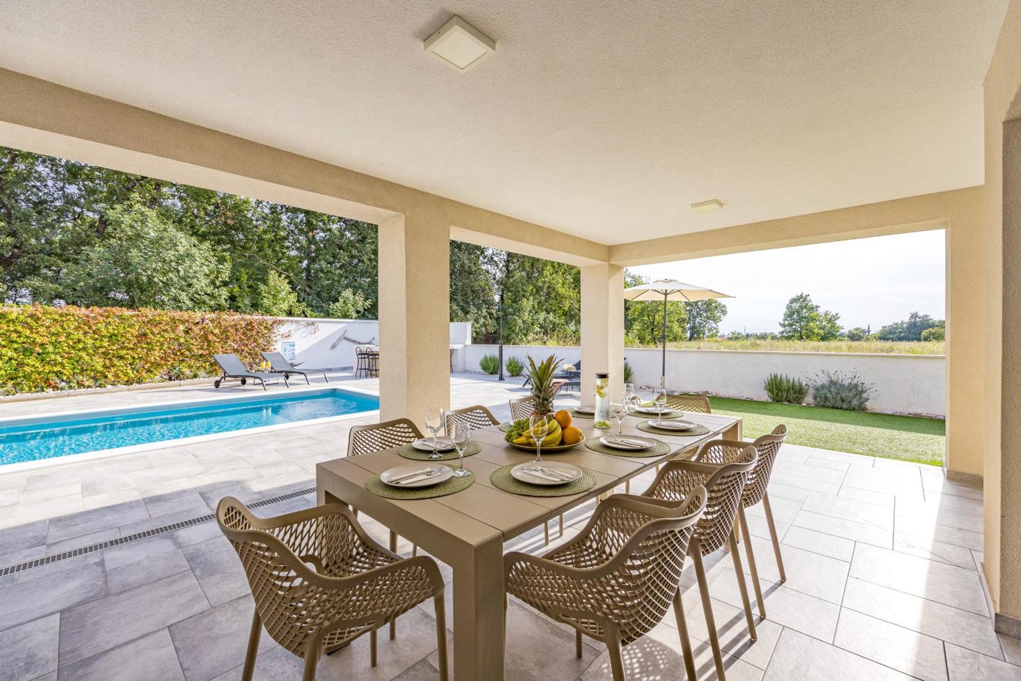 Special Offer! New Luxury Apartment With Pool, Fitness, Outdoor Bar&Grill Бує Екстер'єр фото